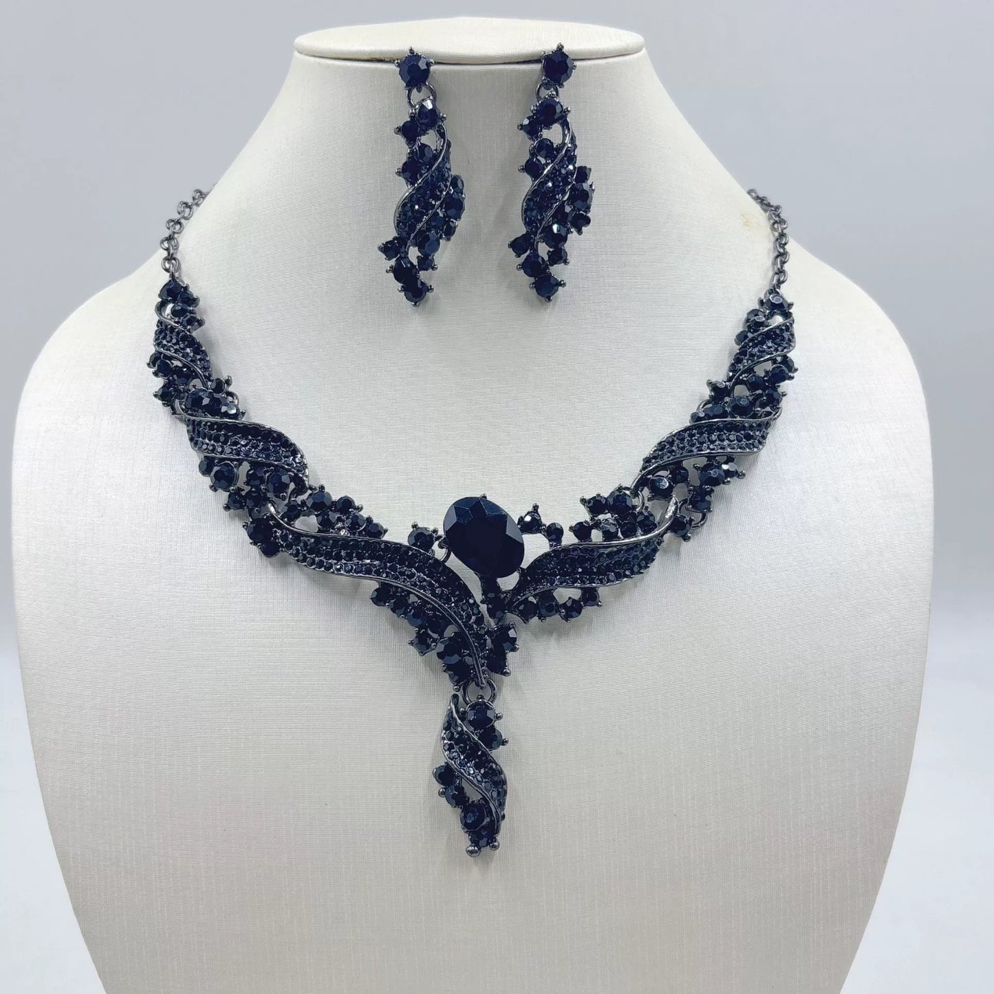 Colorful Crystal Twist Necklace and Earrings Set – Sparkling Rhinestone Jewelry for Women, Wedding & Evening Accessories