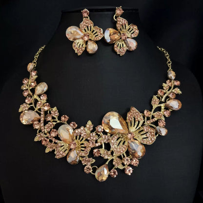 Crystal Butterfly Necklace Set – Statement Jewelry for Women