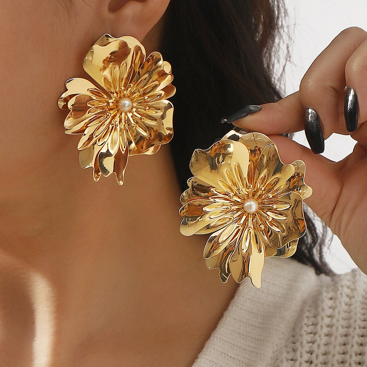 Vintage Metal Flower Necklace – Statement Faux Pearl Jewelry - ALL GIFTS FACTORY